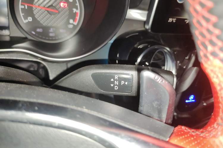 Used Mercedes-Benz C-Class AMG 2016 AMG C 63 Coupe Gear Lever