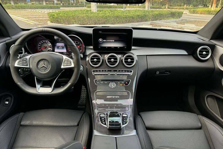 Used Mercedes-Benz C-Class AMG 2016 AMG C 63 Coupe Interior 2