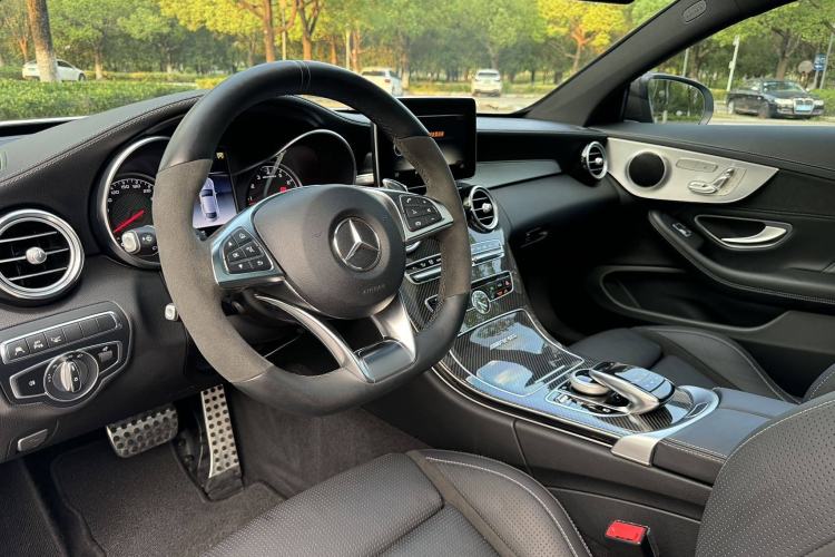 Used Mercedes-Benz C-Class AMG 2016 AMG C 63 Coupe Interior 3