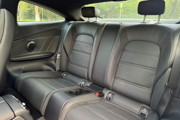 Used Mercedes-Benz C-Class AMG 2016 AMG C 63 Coupe Interior 7