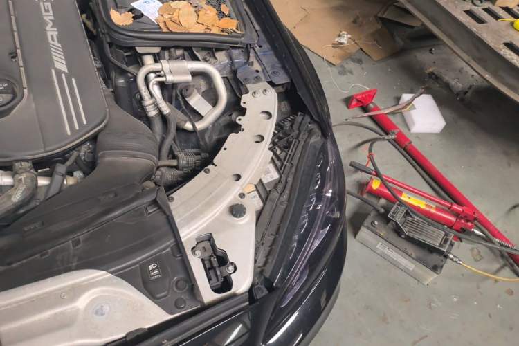 Used Mercedes-Benz C-Class AMG 2017 AMG C 63 S Engine Bay Left