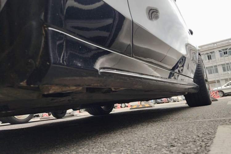 Used Mercedes-Benz C-Class AMG 2017 AMG C 63 Left Side Sill