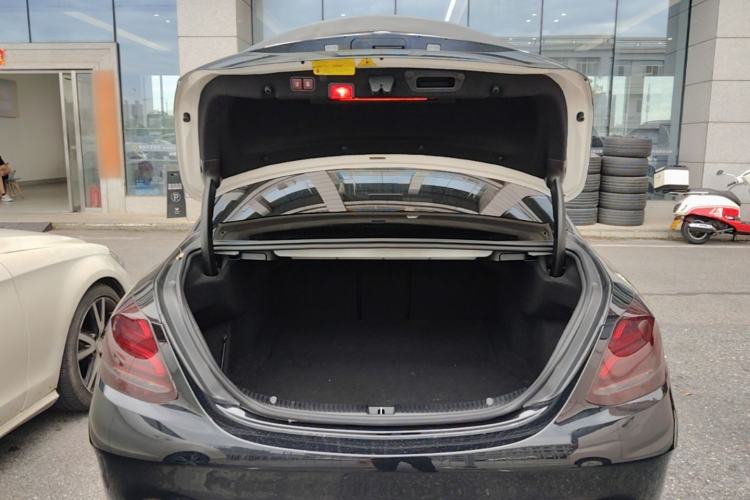 Used Mercedes-Benz C-Class AMG 2017 AMG C 63 Trunk