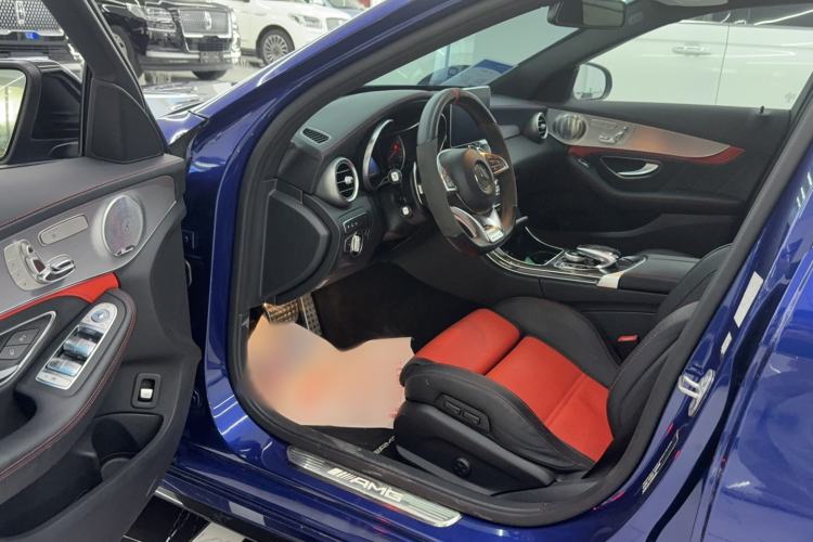 Used Mercedes-Benz C-Class AMG 2017 AMG C 63 S Interior 1