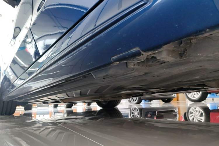 Used Mercedes-Benz C-Class AMG 2017 AMG C 63 Left Side Sill