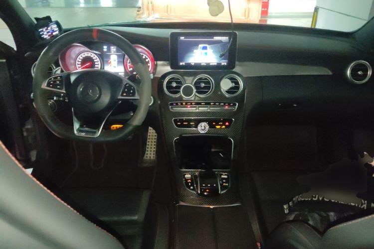 Used Mercedes-Benz C-Class AMG 2017 AMG C 43 4MATIC Special Edition Center Console