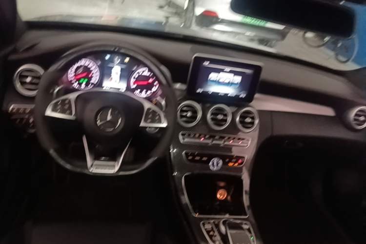 Used Mercedes-Benz C-Class AMG 2017 AMG C 43 4MATIC Special Edition Center Console