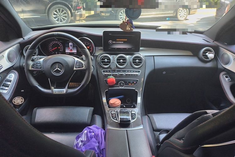 Used Mercedes-Benz C-Class AMG 2017 AMG C 43 4MATIC Special Edition Center Console