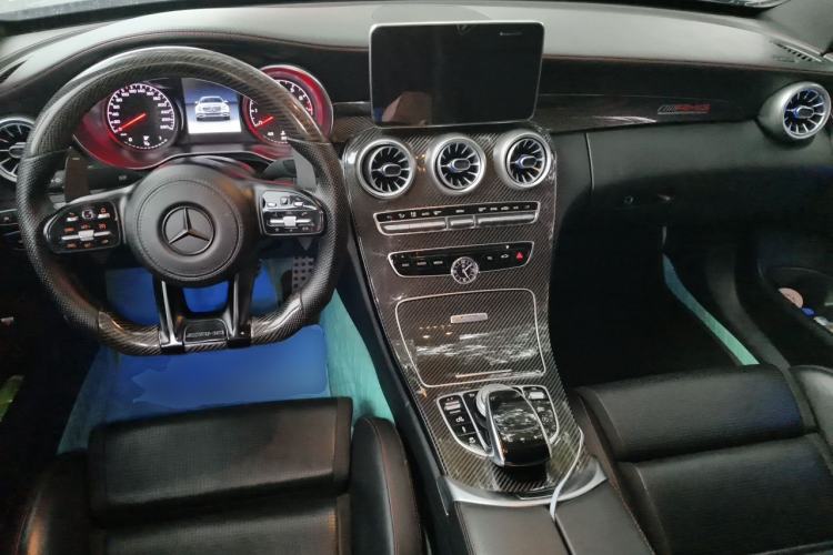 Used Mercedes-Benz C-Class AMG 2017 AMG C 43 4MATIC Special Edition Center Console