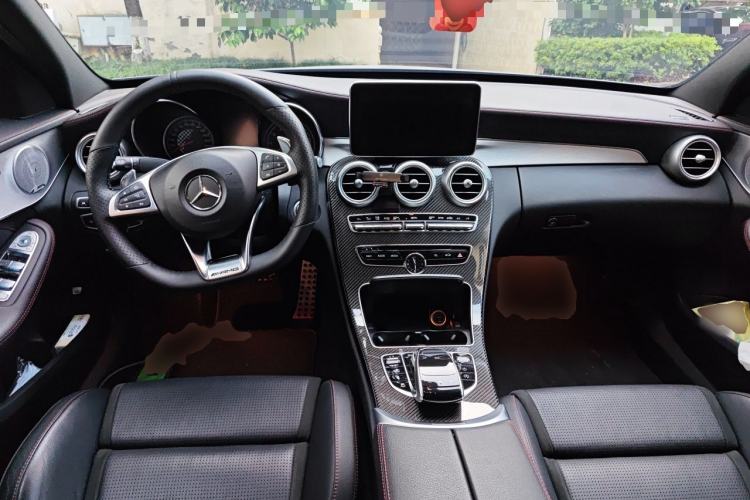 Used Mercedes-Benz C-Class AMG 2017 AMG C 43 4MATIC Special Edition Center Console