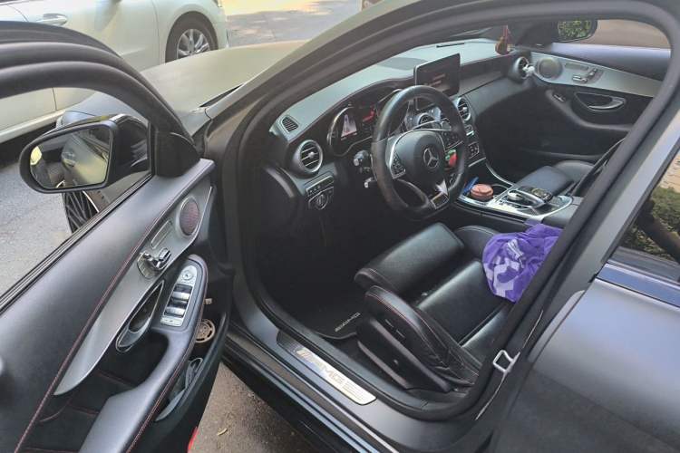 Used Mercedes-Benz C-Class AMG 2017 AMG C 43 4MATIC Special Edition Driver Seat