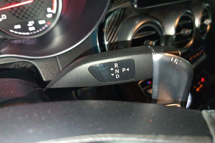 Used Mercedes-Benz C-Class AMG 2017 AMG C 43 4MATIC Special Edition Gear Lever
