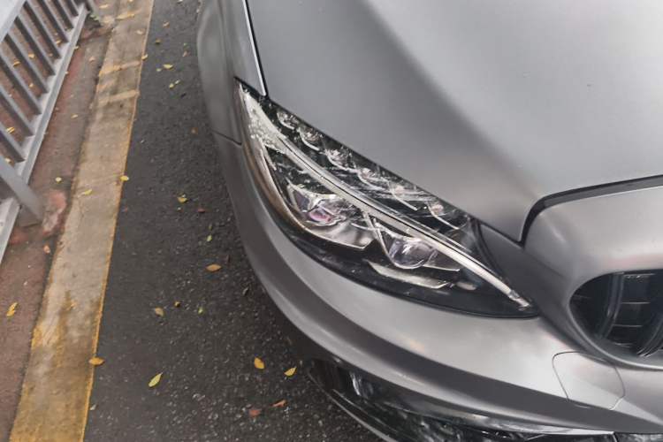 Used Mercedes-Benz C-Class AMG 2017 AMG C 43 4MATIC Special Edition Right Front Headlight