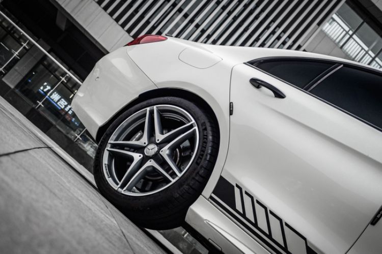 Used Mercedes-Benz C-Class AMG 2017 AMG C 63 Exterior 2