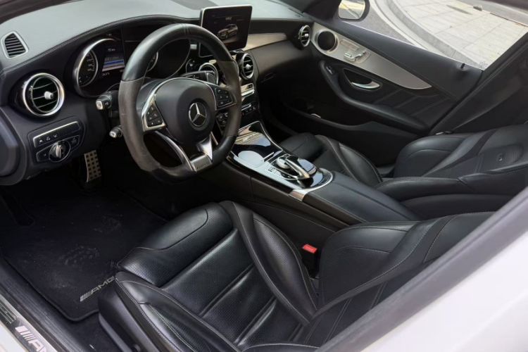 Used Mercedes-Benz C-Class AMG 2017 AMG C 63 Interior 1