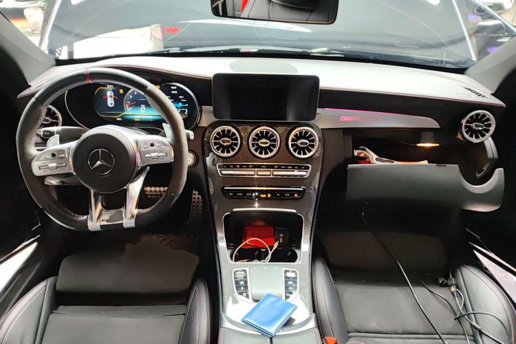 Used Mercedes-Benz C-Class AMG 2019 AMG C 43 4MATIC Coupe Center Console