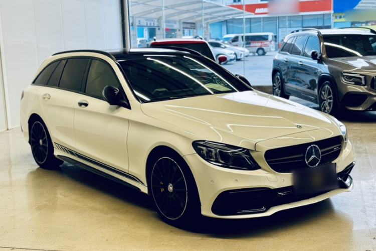 Used Mercedes-Benz C-Class AMG 2019 AMG C 43 4MATIC Estate Special Edition Exterior 4