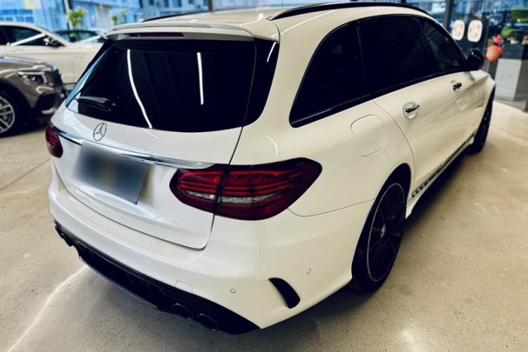Used Mercedes-Benz C-Class AMG 2019 AMG C 43 4MATIC Estate Special Edition Exterior 5