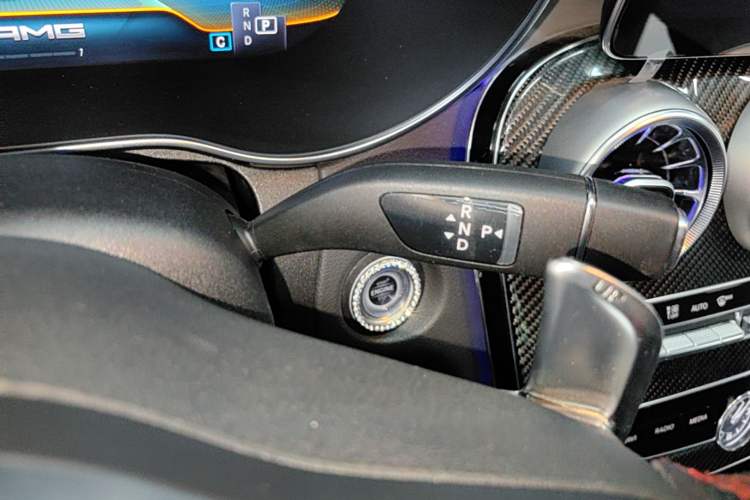 Used Mercedes-Benz C-Class AMG 2019 AMG C 43 4MATIC Coupe Gear Lever