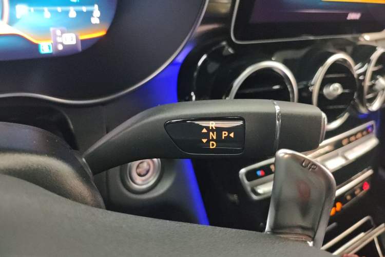 Used Mercedes-Benz C-Class AMG 2019 AMG C 43 4MATIC Coupe Gear Lever
