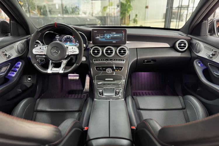Used Mercedes-Benz C-Class AMG 2019 AMG C 43 4MATIC Estate Special Edition Interior 11