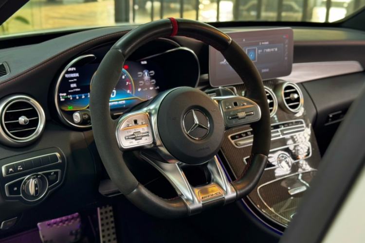 Used Mercedes-Benz C-Class AMG 2019 AMG C 43 4MATIC Estate Special Edition Interior 6