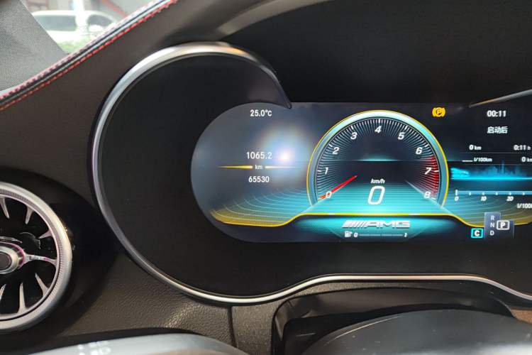 Used Mercedes-Benz C-Class AMG 2019 AMG C 43 4MATIC Coupe Odometer Close Up