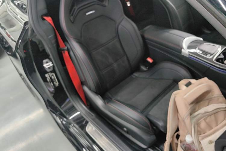 Used Mercedes-Benz C-Class AMG 2019 AMG C 43 4MATIC Coupe Right Front Seat