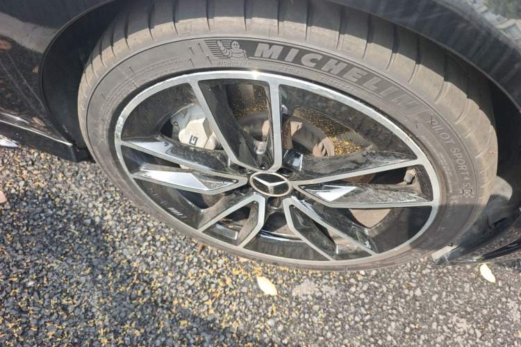 Used Mercedes-Benz C-Class AMG 2019 AMG C 43 4MATIC Coupe Right Front Wheel Hub