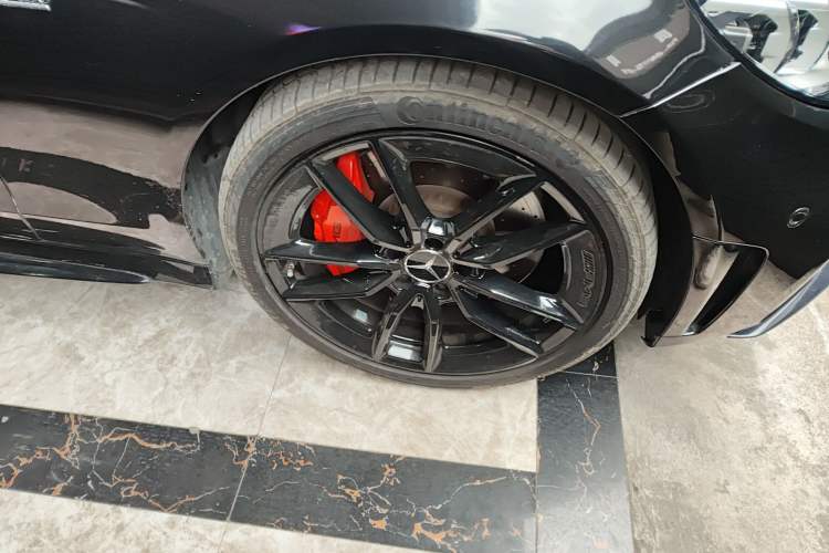 Used Mercedes-Benz C-Class AMG 2019 AMG C 43 4MATIC Coupe Right Front Wheel Hub