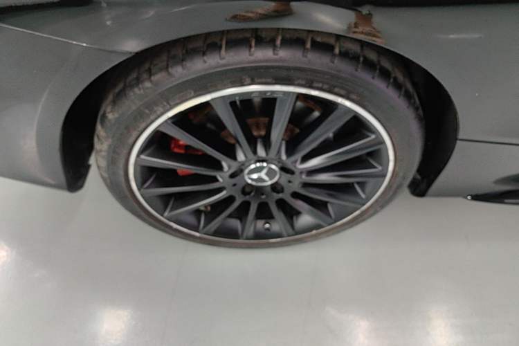 Used Mercedes-Benz C-Class AMG 2019 AMG C 43 4MATIC Coupe Right Rear Wheel Hub