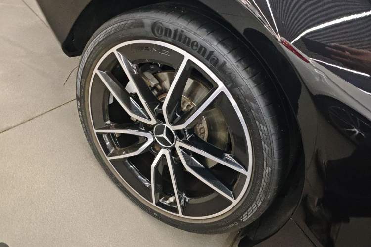 Used Mercedes-Benz C-Class AMG 2019 AMG C 43 4MATIC Coupe Right Rear Wheel Hub