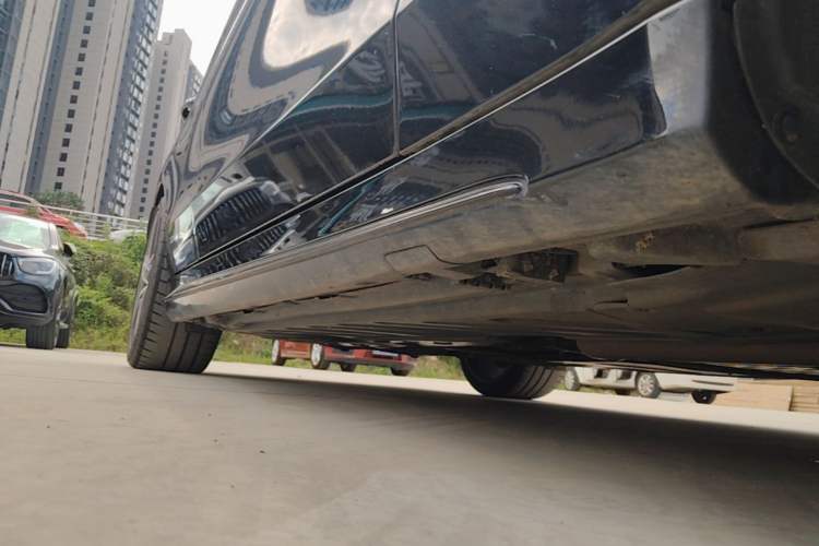 Used Mercedes-Benz C-Class AMG 2019 AMG C 63 S Right Side Sill
