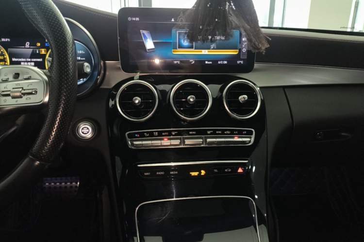 Used Mercedes-Benz C-Class AMG 2019 AMG C 43 4MATIC Audio And AC Panel