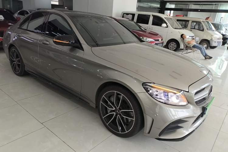 Used Mercedes-Benz C-Class AMG 2019 AMG C 43 4MATIC Front Right 45 Deg