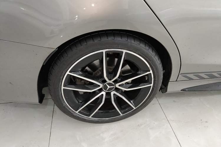 Used Mercedes-Benz C-Class AMG 2019 AMG C 43 4MATIC Right Rear Wheel Hub