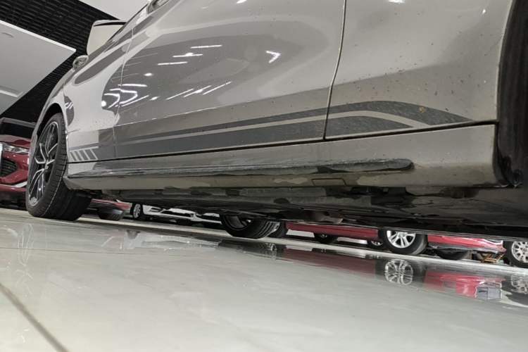 Used Mercedes-Benz C-Class AMG 2019 AMG C 43 4MATIC Right Side Sill