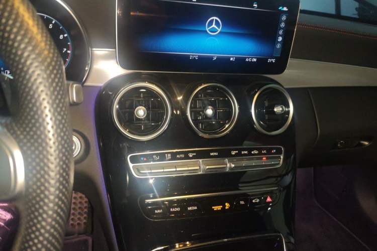 Used Mercedes-Benz C-Class AMG 2019 AMG C 43 4MATIC Coupe Audio And AC Panel