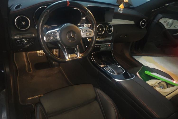 Used Mercedes-Benz C-Class AMG 2019 AMG C 43 4MATIC Coupe Center Console