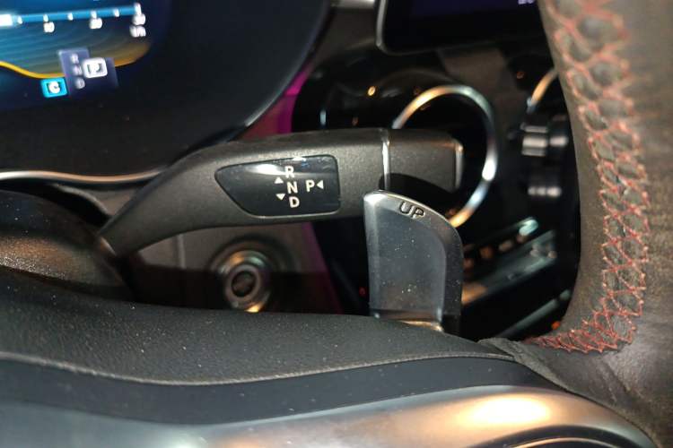 Used Mercedes-Benz C-Class AMG 2019 AMG C 43 4MATIC Coupe Gear Lever