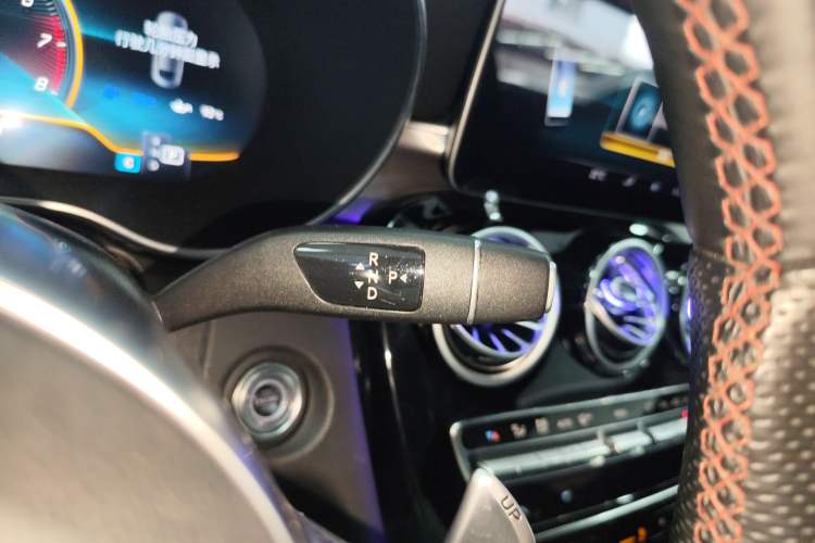 Used Mercedes-Benz C-Class AMG 2019 AMG C 43 4MATIC Coupe Gear Lever