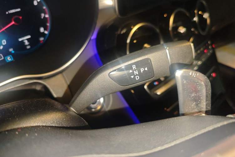 Used Mercedes-Benz C-Class AMG 2019 AMG C 43 4MATIC Coupe Gear Lever