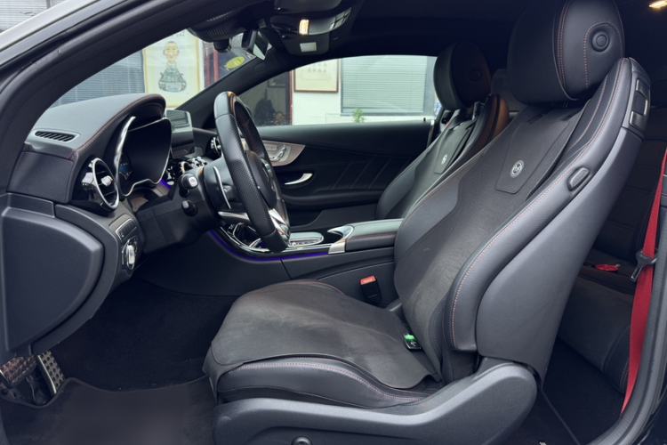 Used Mercedes-Benz C-Class AMG 2019 AMG C 43 4MATIC Coupe Interior 2
