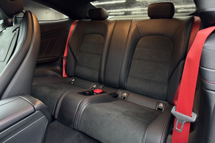 Used Mercedes-Benz C-Class AMG 2019 AMG C 43 4MATIC Coupe Interior 3
