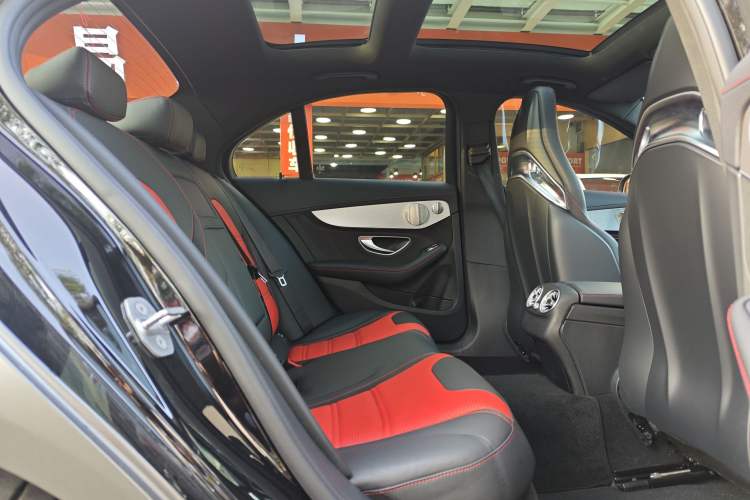 Used Mercedes-Benz C-Class AMG 2019 AMG C 63 Interior 4