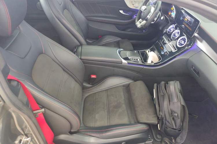 Used Mercedes-Benz C-Class AMG 2019 AMG C 43 4MATIC Coupe Right Front Seat