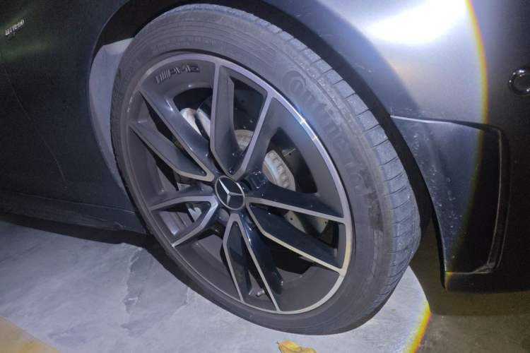 Used Mercedes-Benz C-Class AMG 2019 AMG C 43 4MATIC Coupe Right Front Wheel Hub