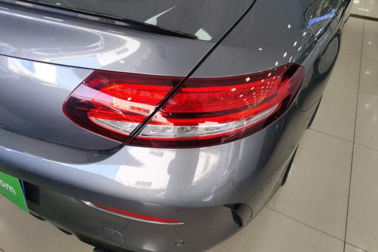Used Mercedes-Benz C-Class AMG 2019 AMG C 43 4MATIC Coupe Right Rear Taillight