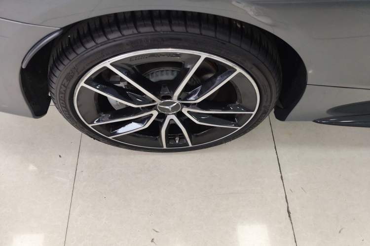 Used Mercedes-Benz C-Class AMG 2019 AMG C 43 4MATIC Coupe Right Rear Wheel Hub