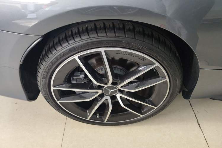 Used Mercedes-Benz C-Class AMG 2019 AMG C 43 4MATIC Coupe Right Rear Wheel Hub